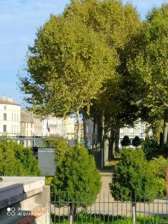 Le Selamat, Logis Xxl Au Calme Avec Terrasse Carcassonne Exteriör bild